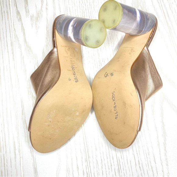 Steve Madden 4” Acrylic Block Heel Metallic Gold Open Toe Slip On Shoes - Picture 5 of 7